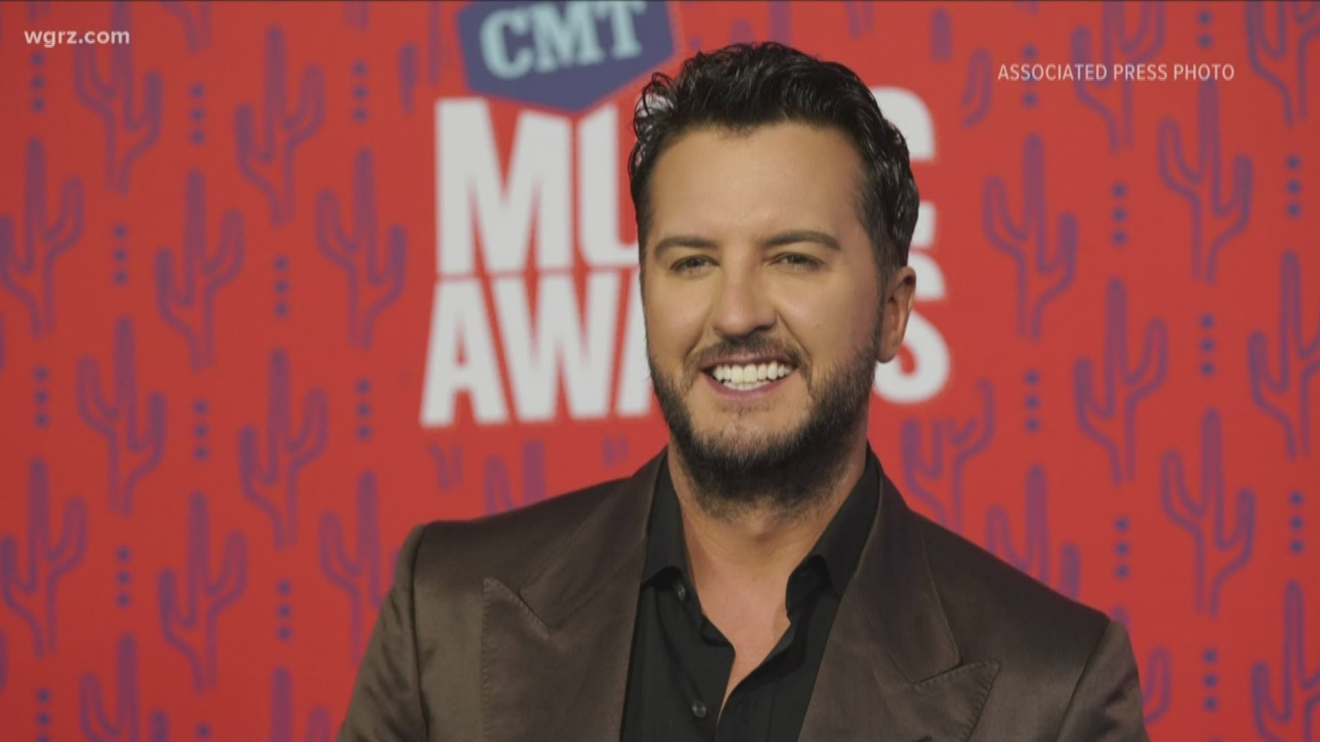 Luke Bryan tickets go on sale Friday