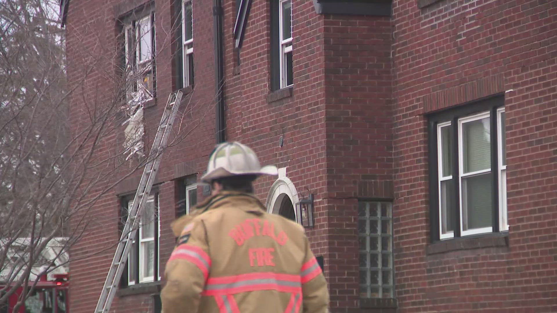 8 people displaced after apartment fire on Minnesota Avenue | wgrz.com