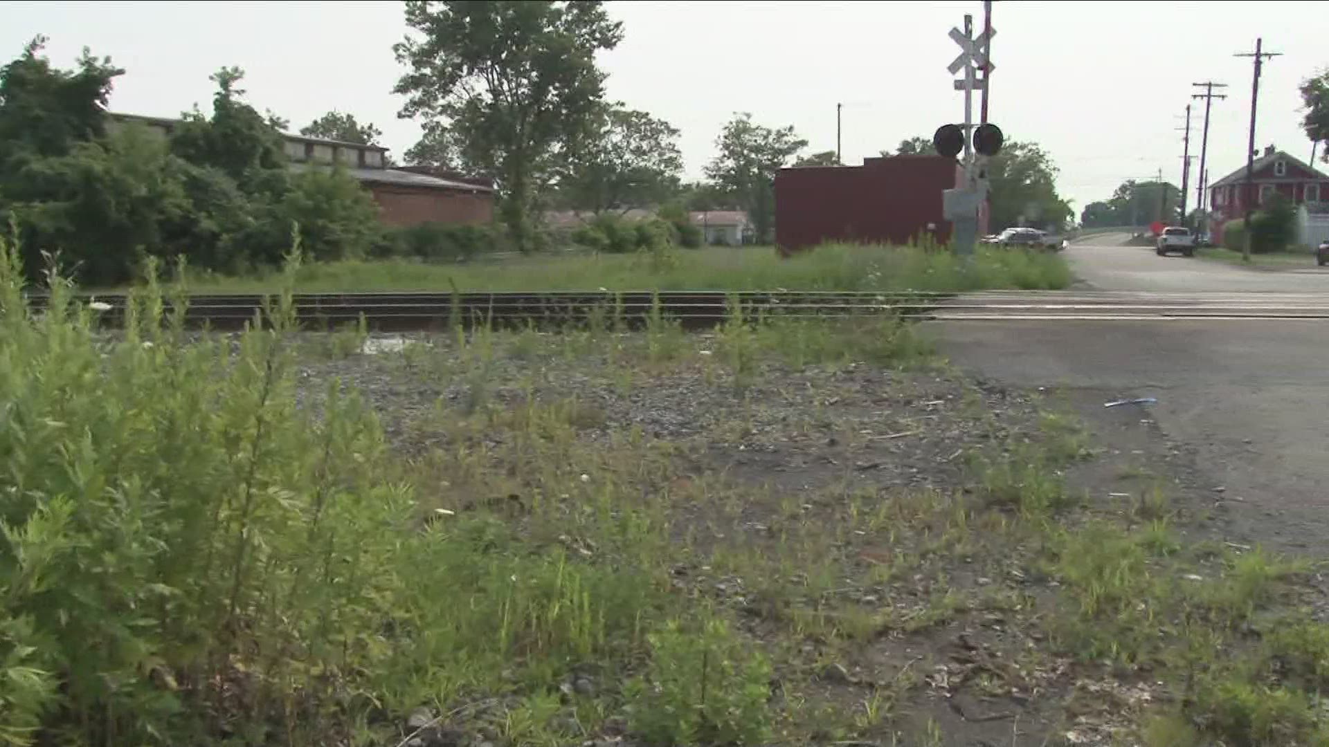 North Tonawanda Police say a man in his mid-20s died after being hit by a train at the Thompson Street railroad crossing this morning.