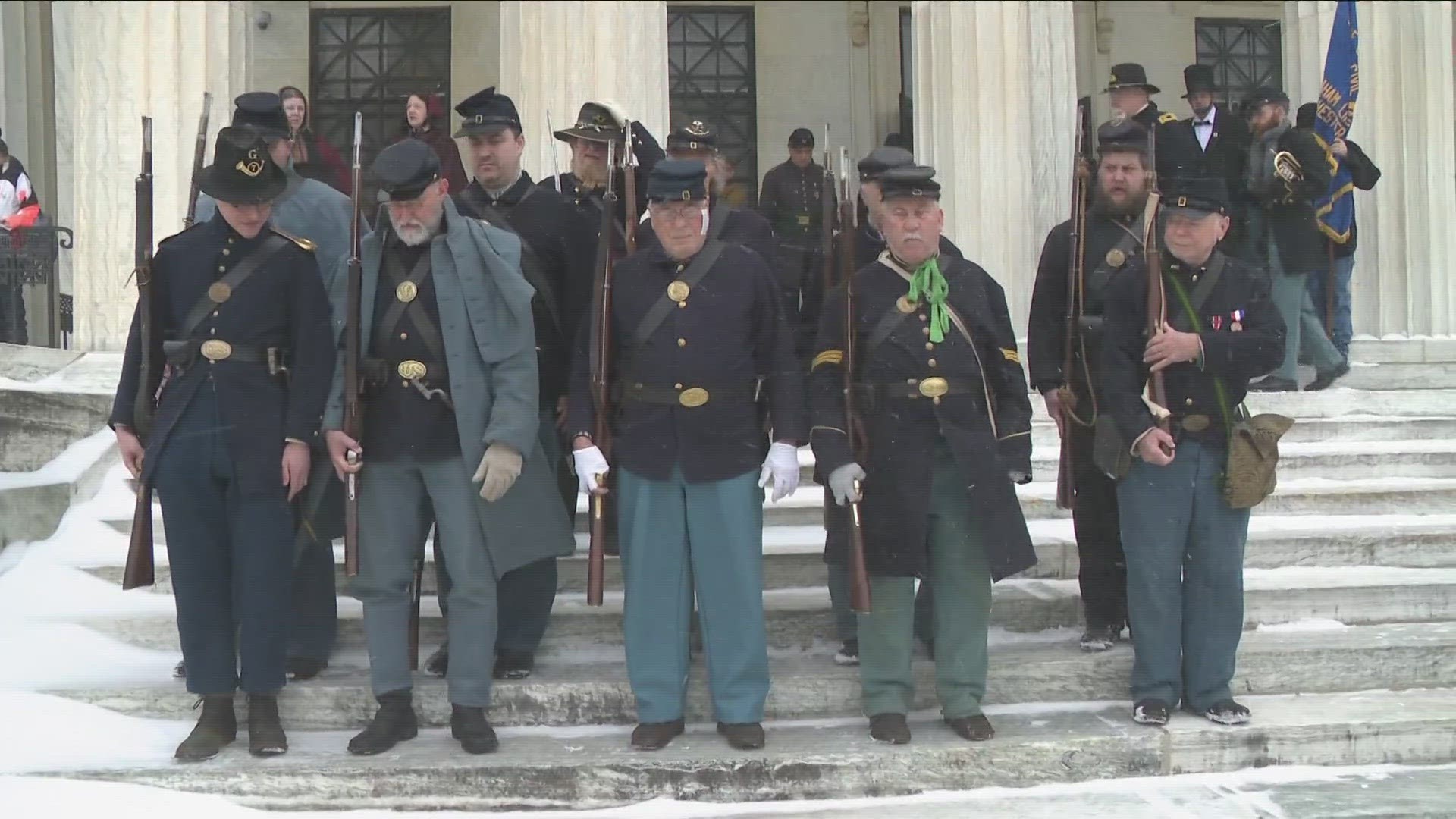 Reenactors from the Buffalo Presidential Center played the part of Civil War Soldiers and the 16th President himself at a Sunday event.