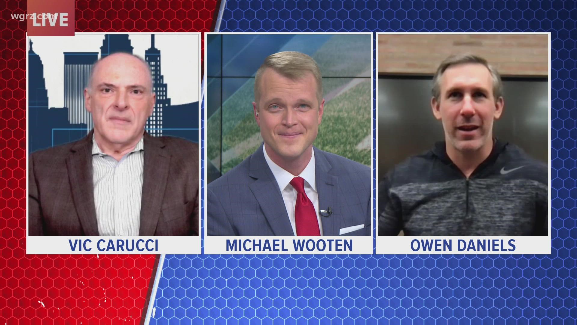 Vic Carucci and Owen Daniels joined the Town Hall to give insight on the Bills-Patriots matchup and what the cold weather means for this AFC wild card game.