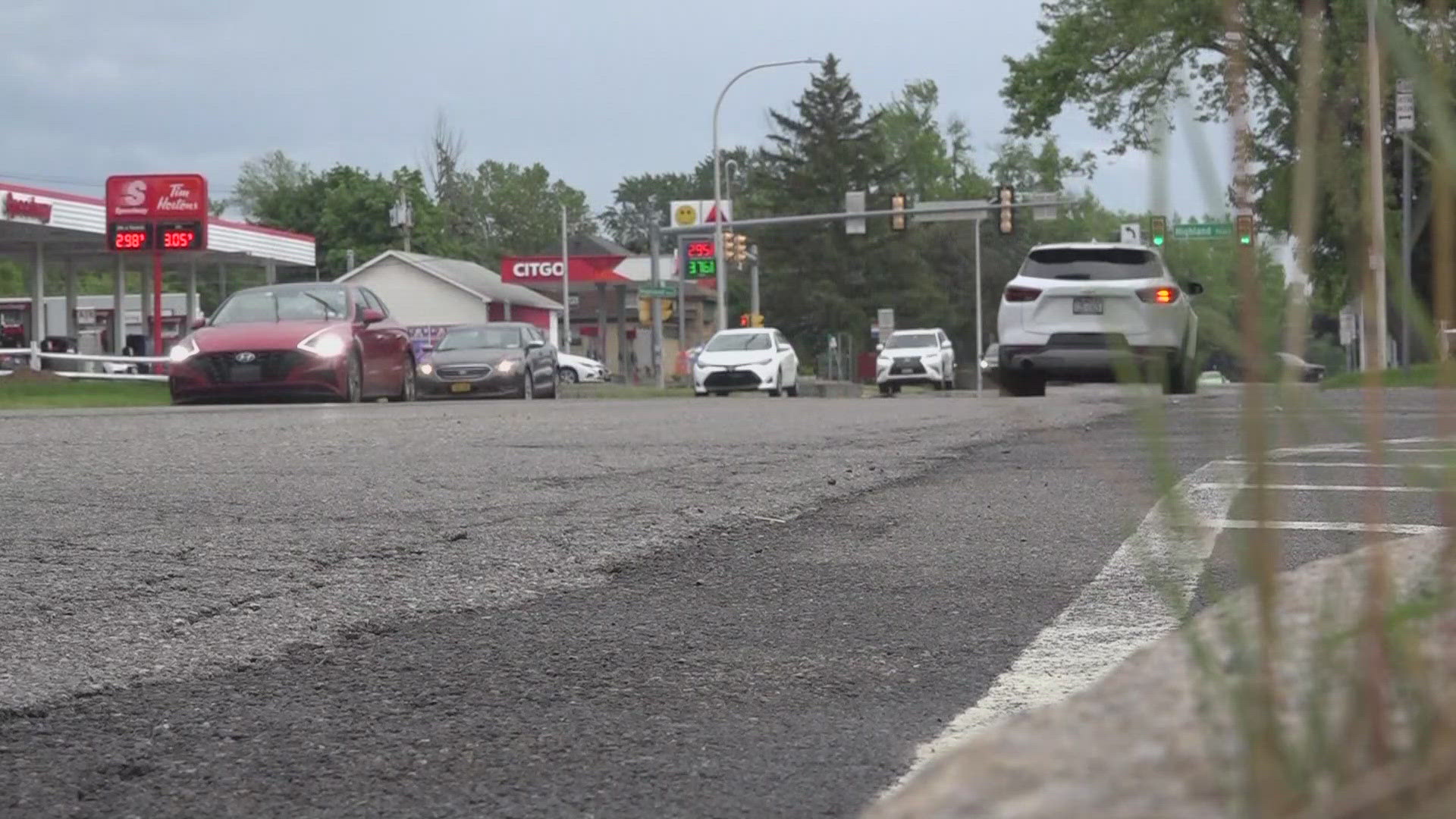 The proposal would reduce lanes along Colvin Blvd from Kenmore Ave to Sheridan Dr. Supporters for the road diet say these change would make the neighborhood safer 