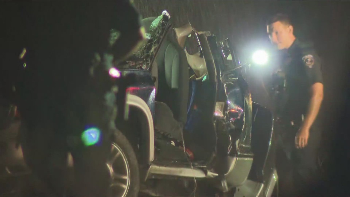 Witness describes moments before deadly crash between a train and truck