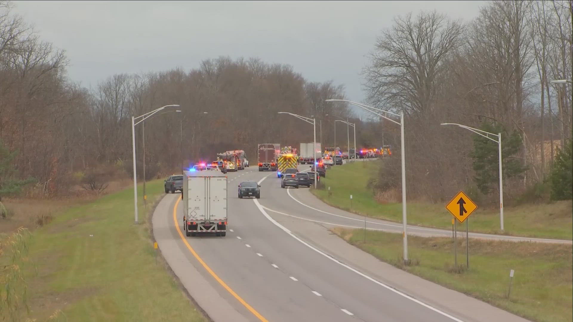 Tour bus overturns on I-490 near Rochester 11/7/24