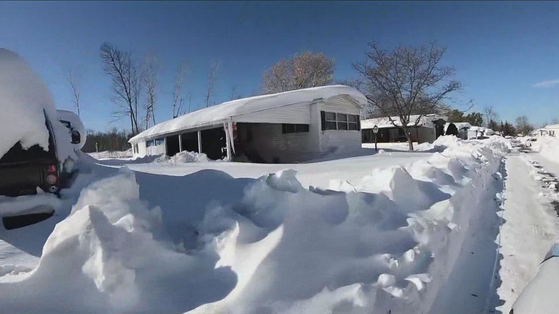 Heavy snow burdens WNY | wgrz.com - Vimarsana News