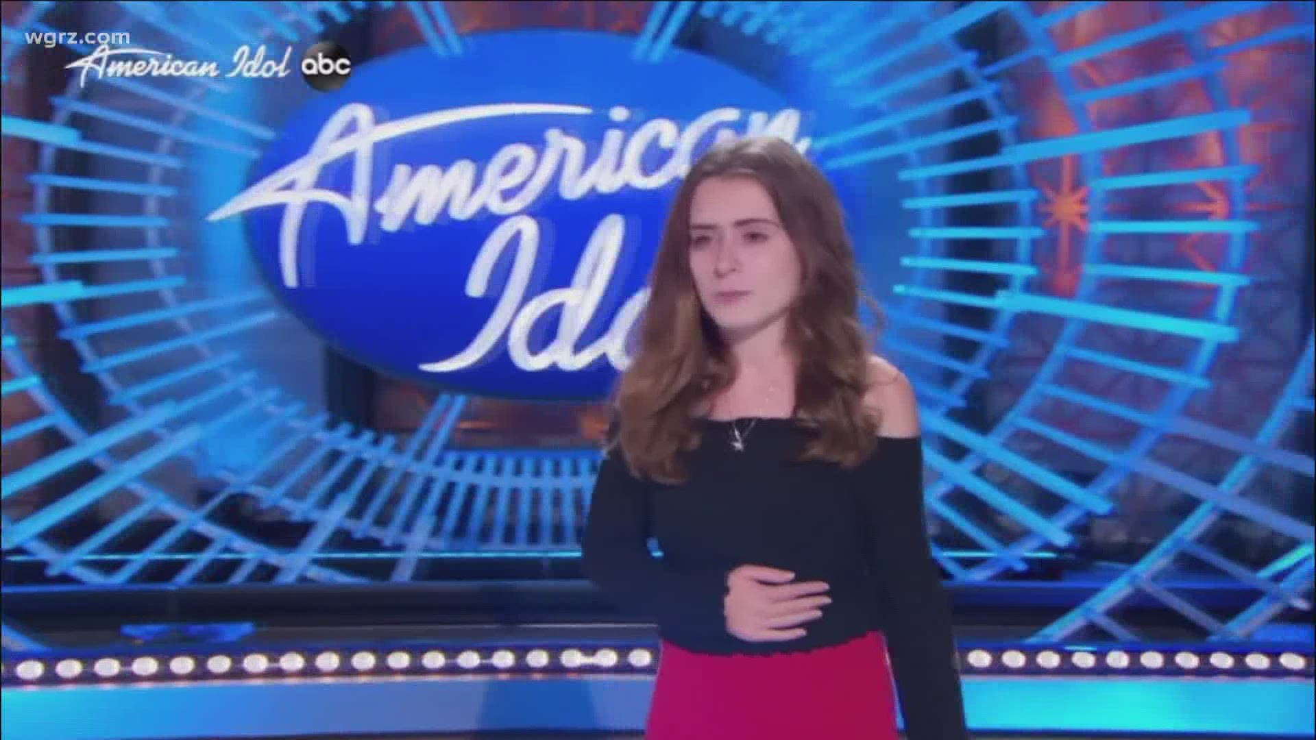 A local teen impressed American Idol judges and is heading to Hollywood