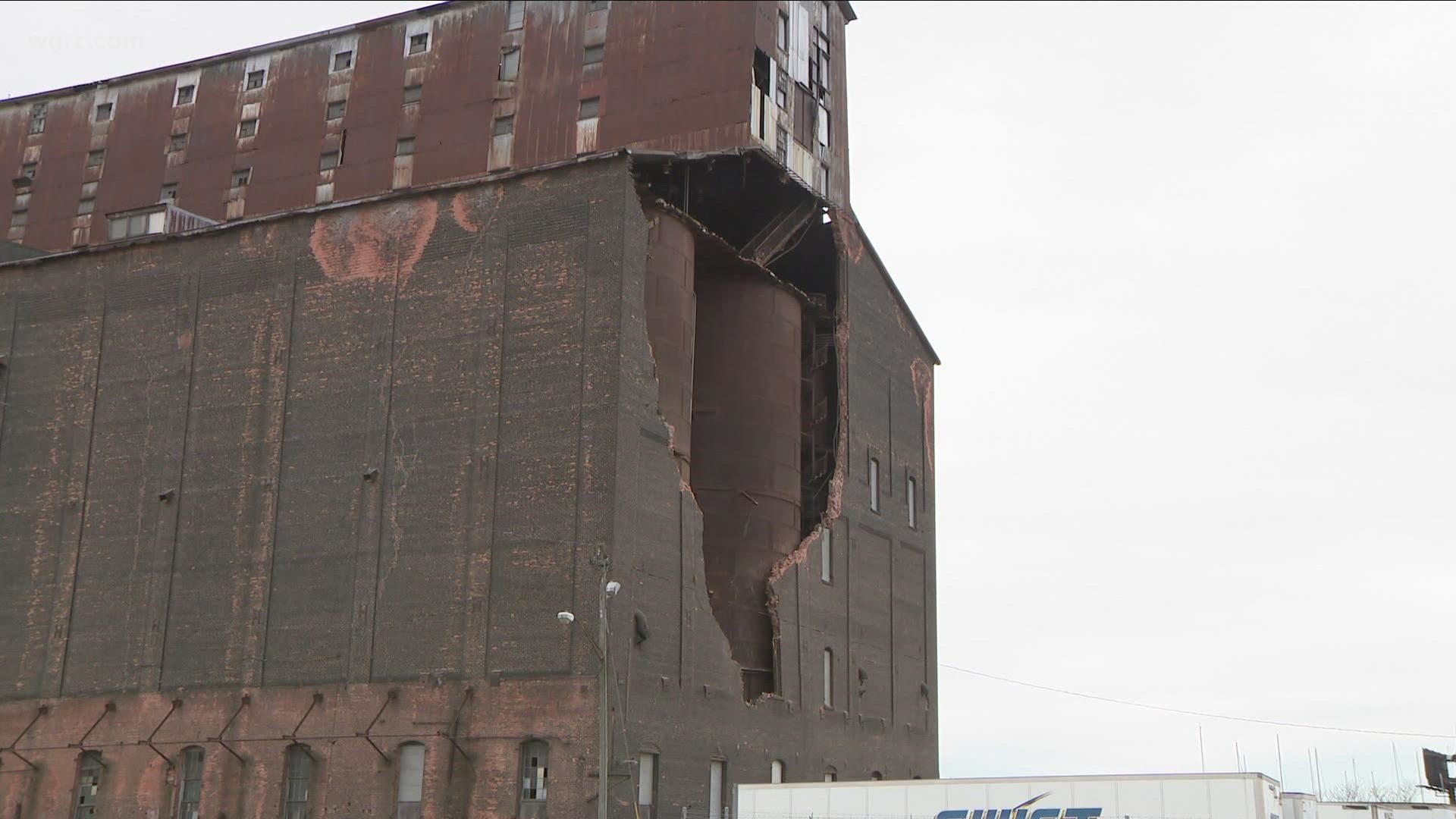 Local Preservationists Look To Save Wind Damaged Grain Silo