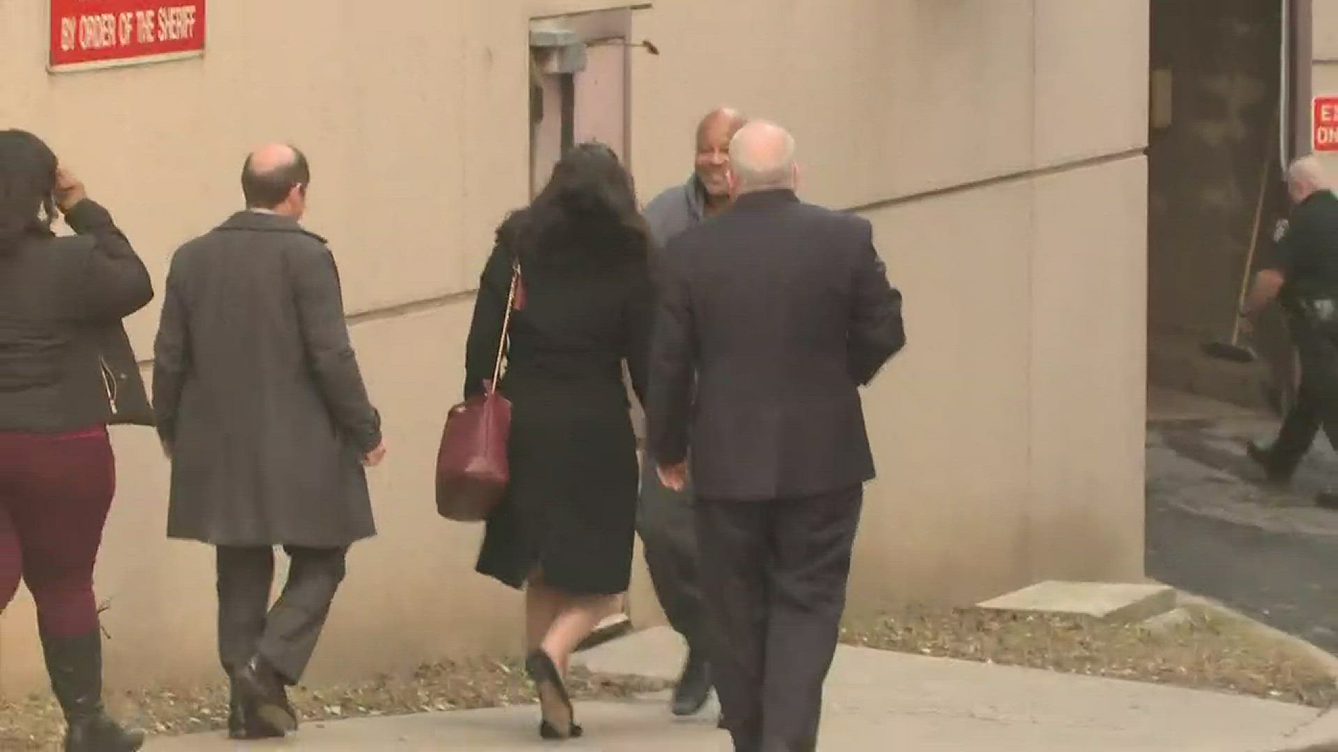 Cory Epps, wrongly convicted of murder, walks out of court a free man and is greeted by family and friends.