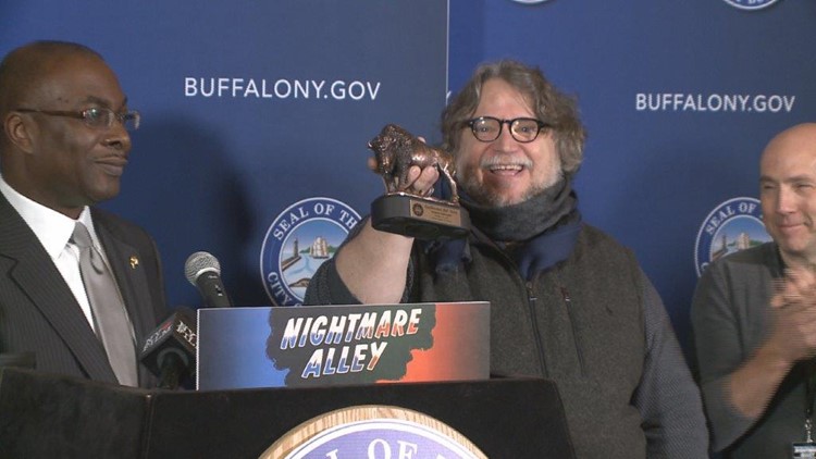 Bradley Cooper arrives in Buffalo, just ahead of winter storm