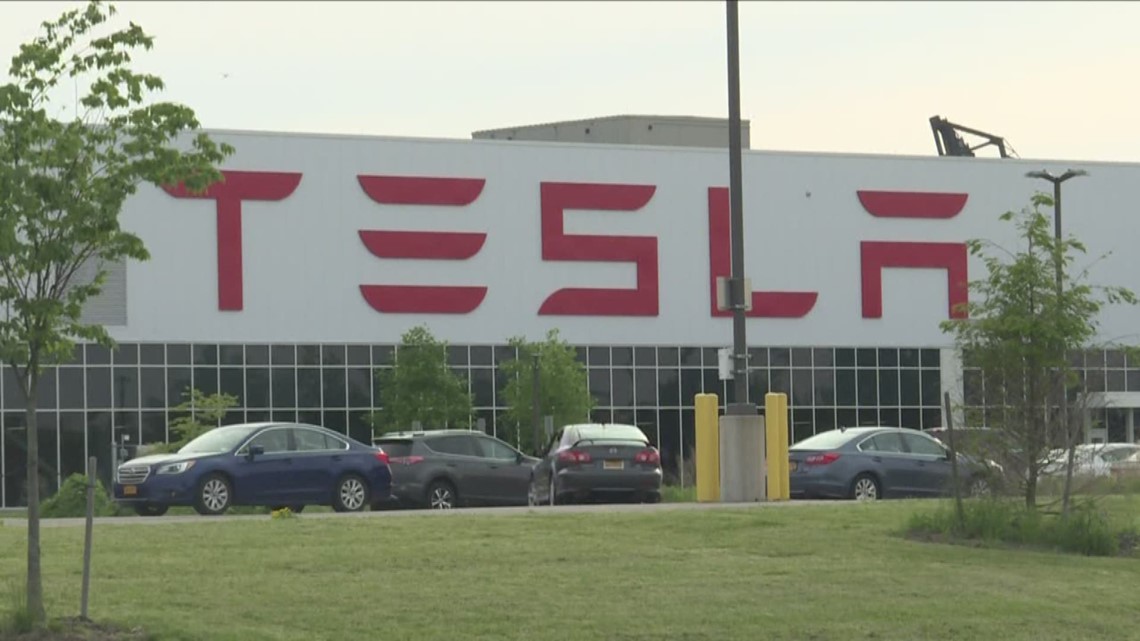 Tesla's Buffalo plant making more than panels, as solar installations |
