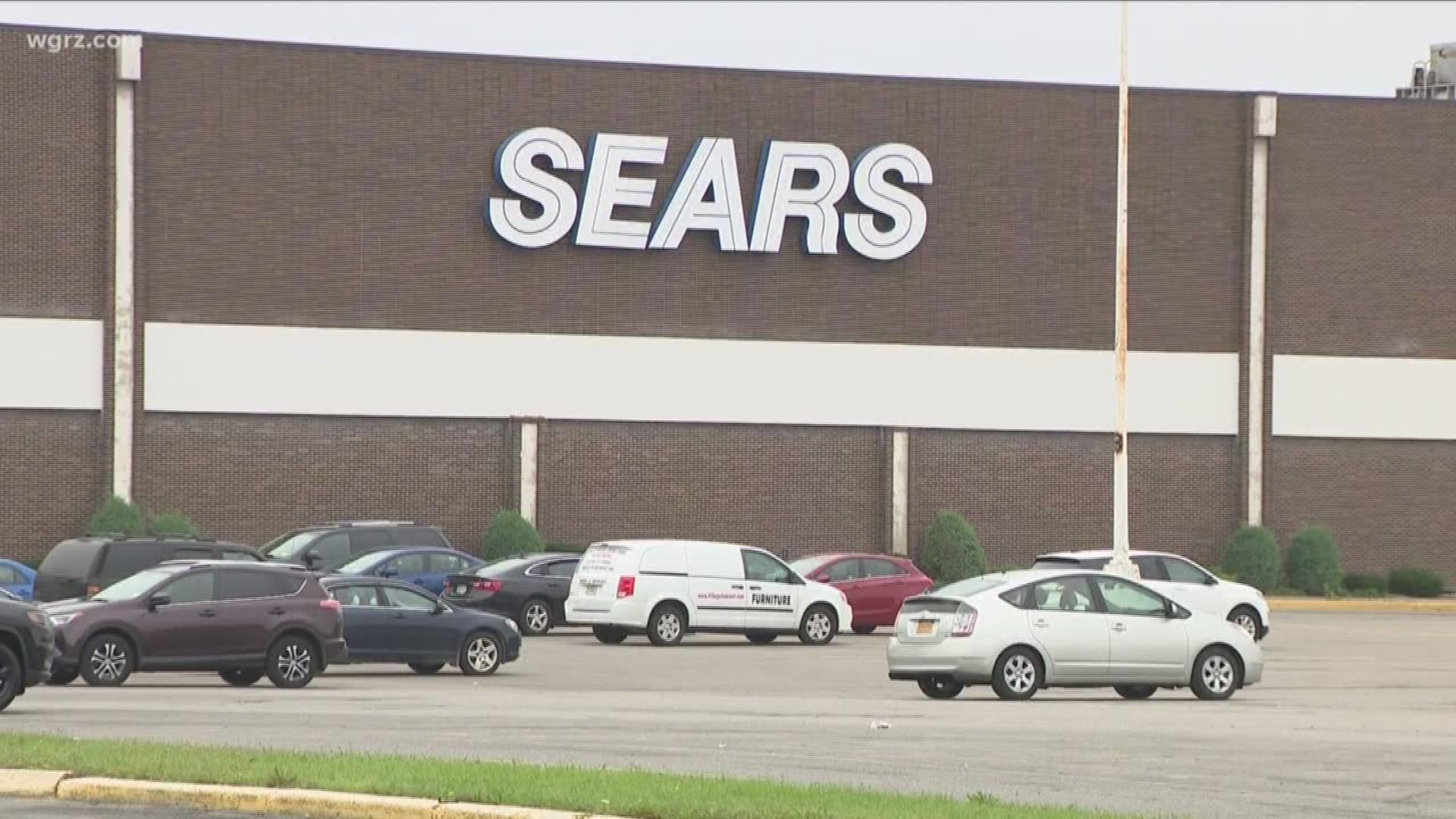Sears Closing Eastern Hills Store