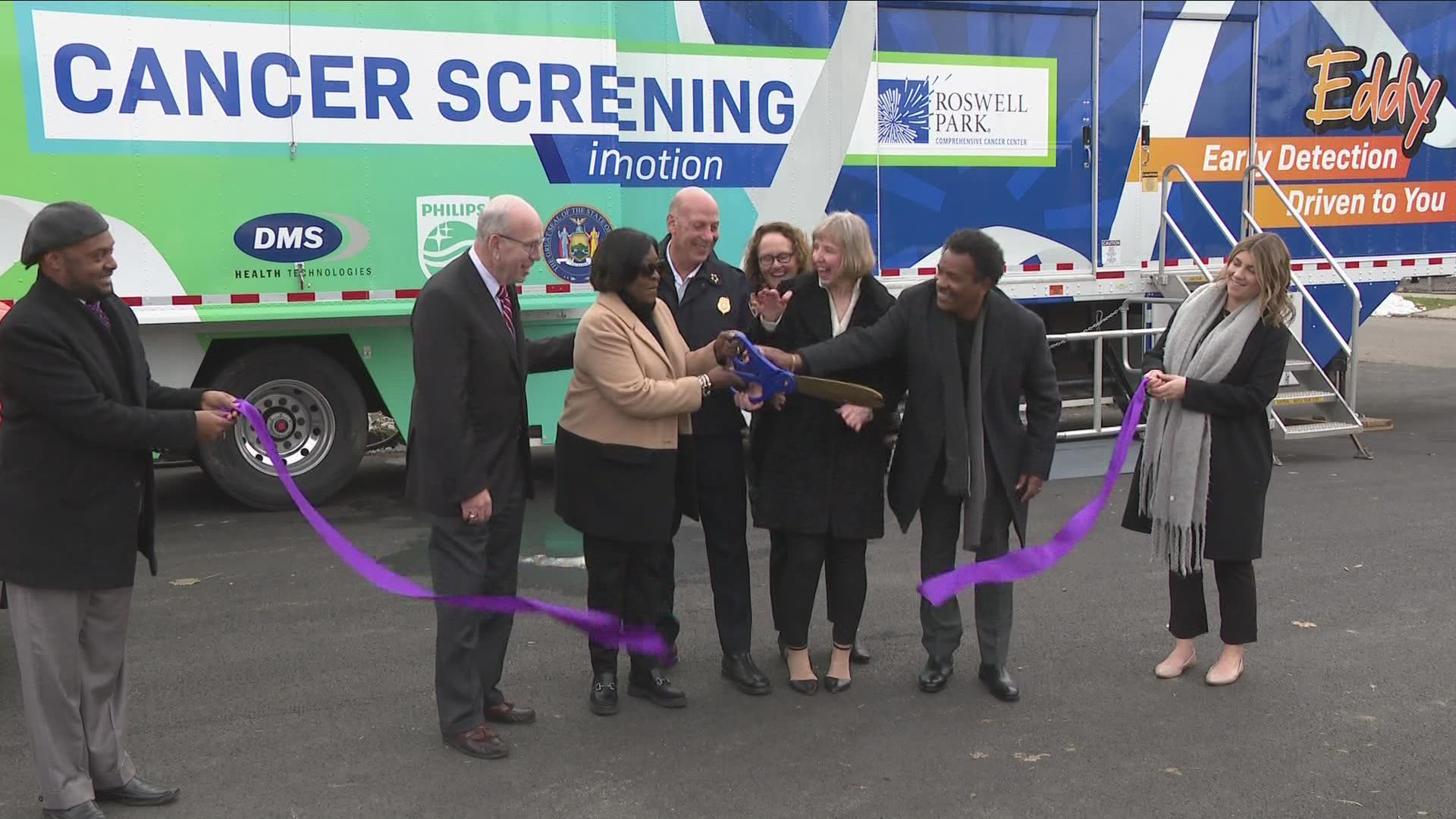 Lung Cancer screening mobile unit program expanding