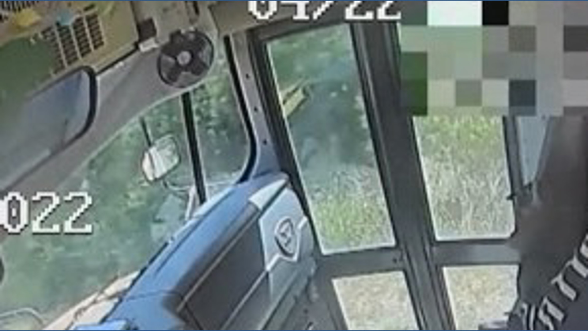 Video shows Mississippi students stopping school bus after driver ...