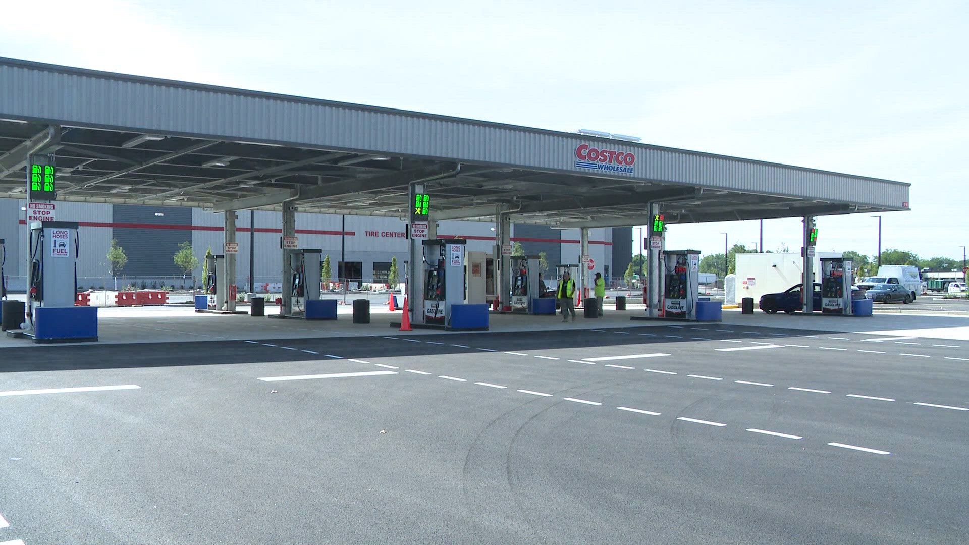 Amherst Costco opens its gas station for business | wgrz.com