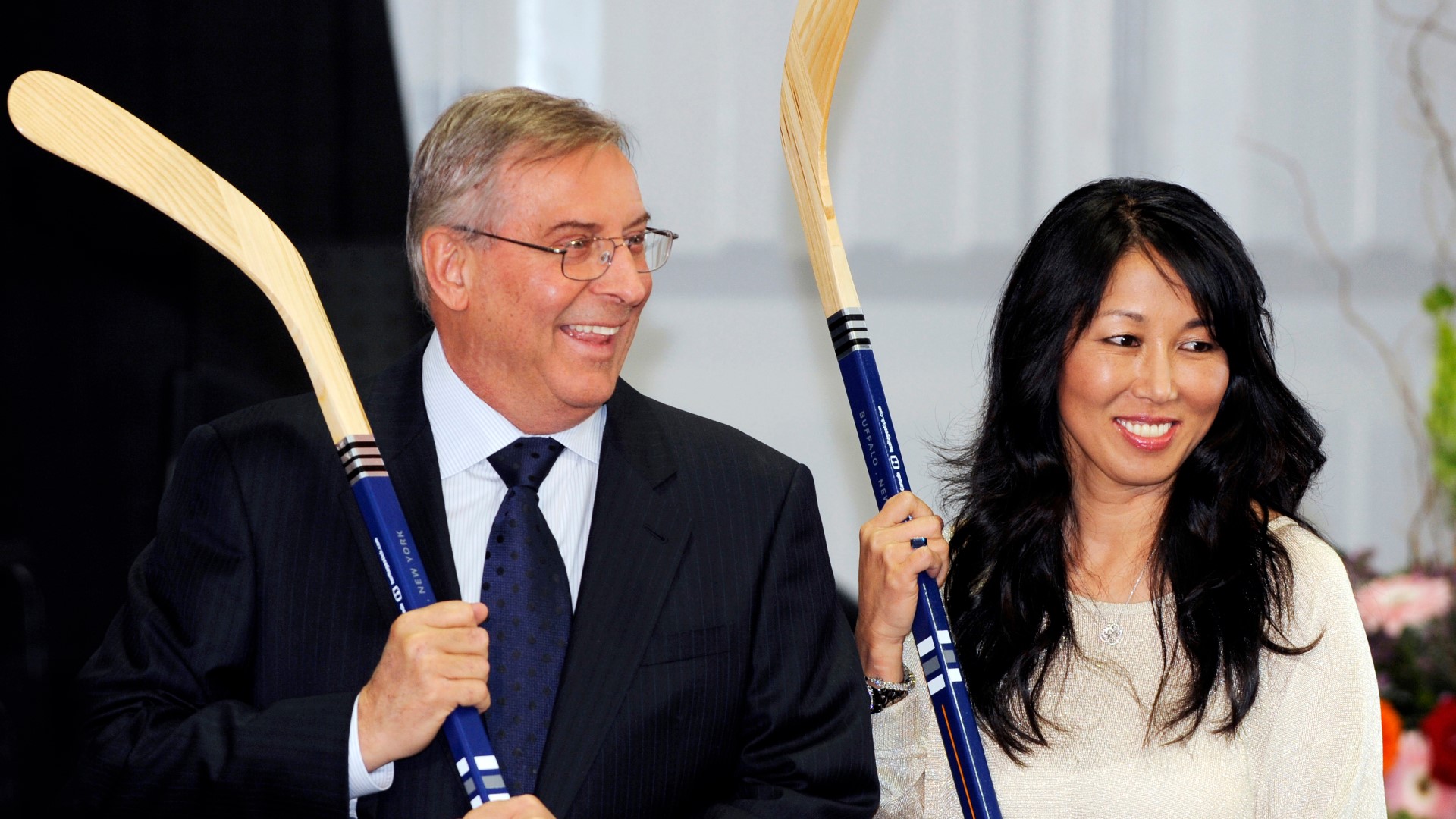 Terry & Kim Pegula sell their Buffalo waterfront home | wgrz.com