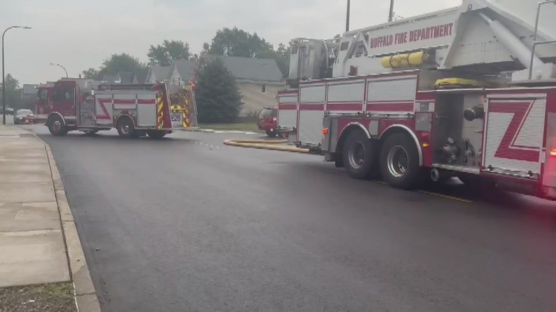 Forest Ave. fire rekindled early Thursday morning | wgrz.com