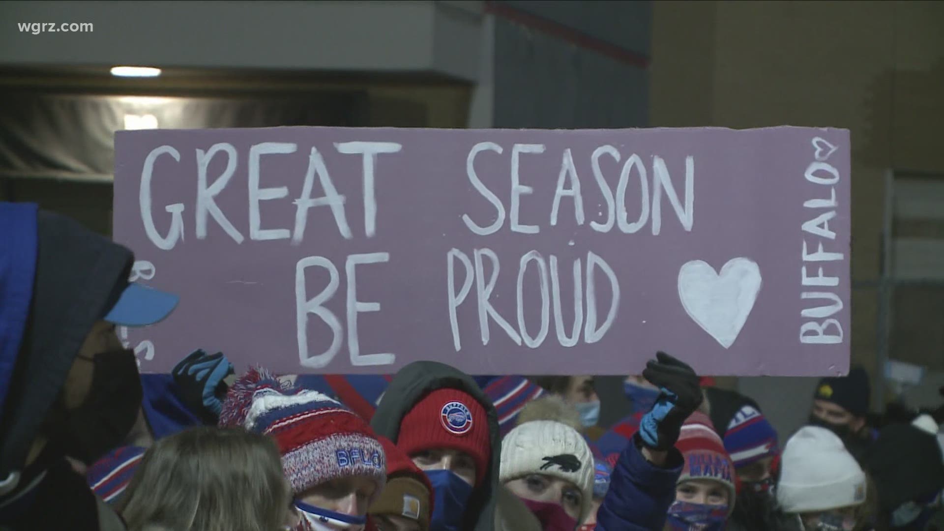 Bills Mafia welcomes team home at the airport