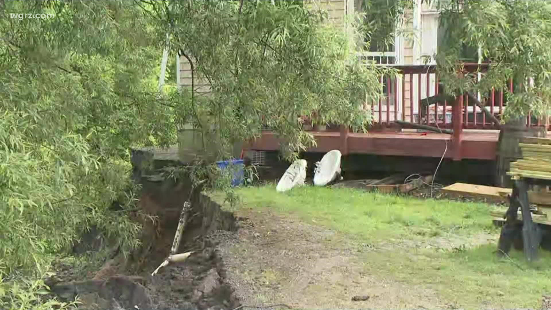 A landslide caused a 17 foot drop behind a home along Tonawanda Creek just before 4:30 PM yesterday. The landslide was said to be caused by erosion.