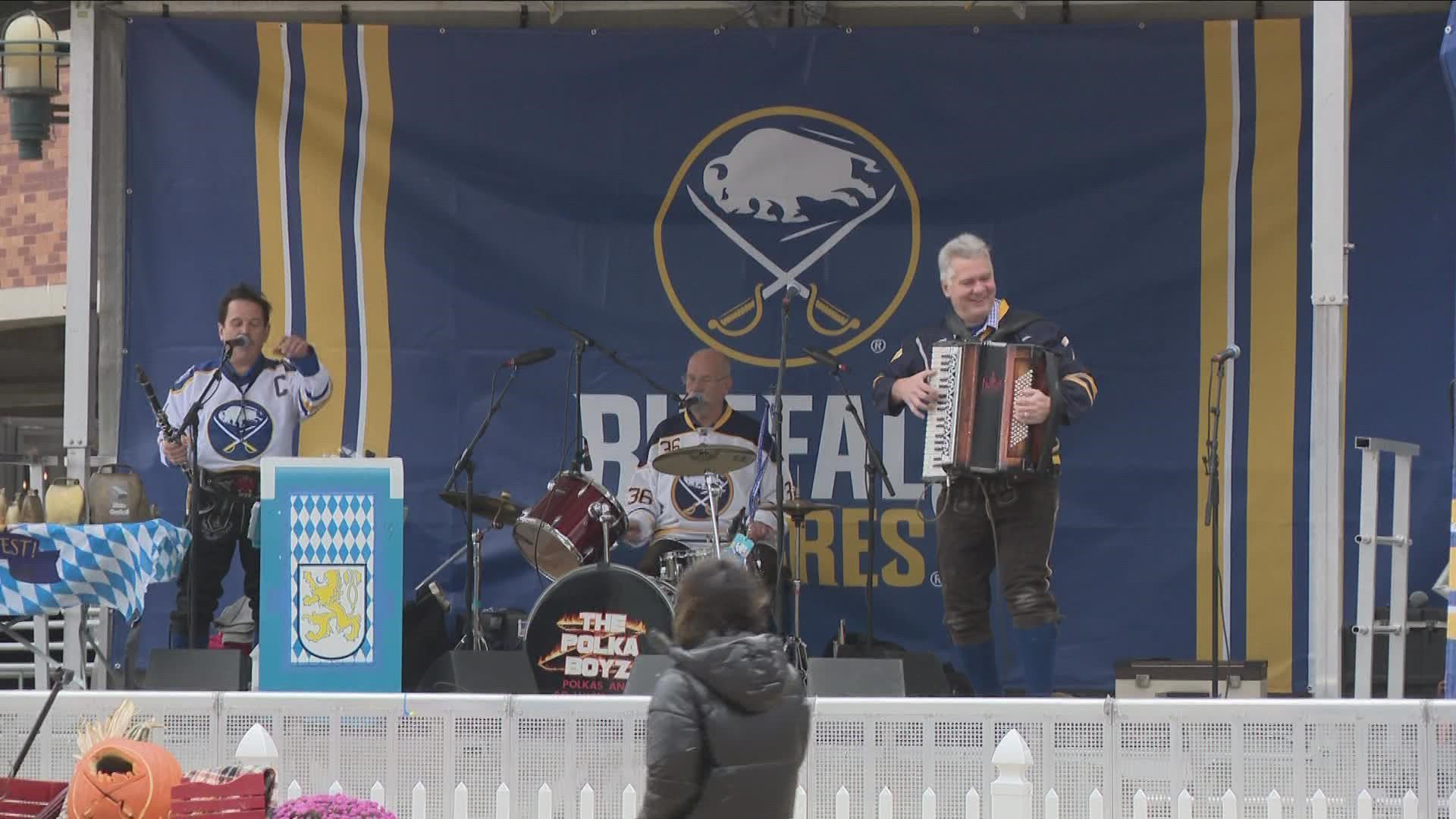 A Party in the Plaza for the Sabres
