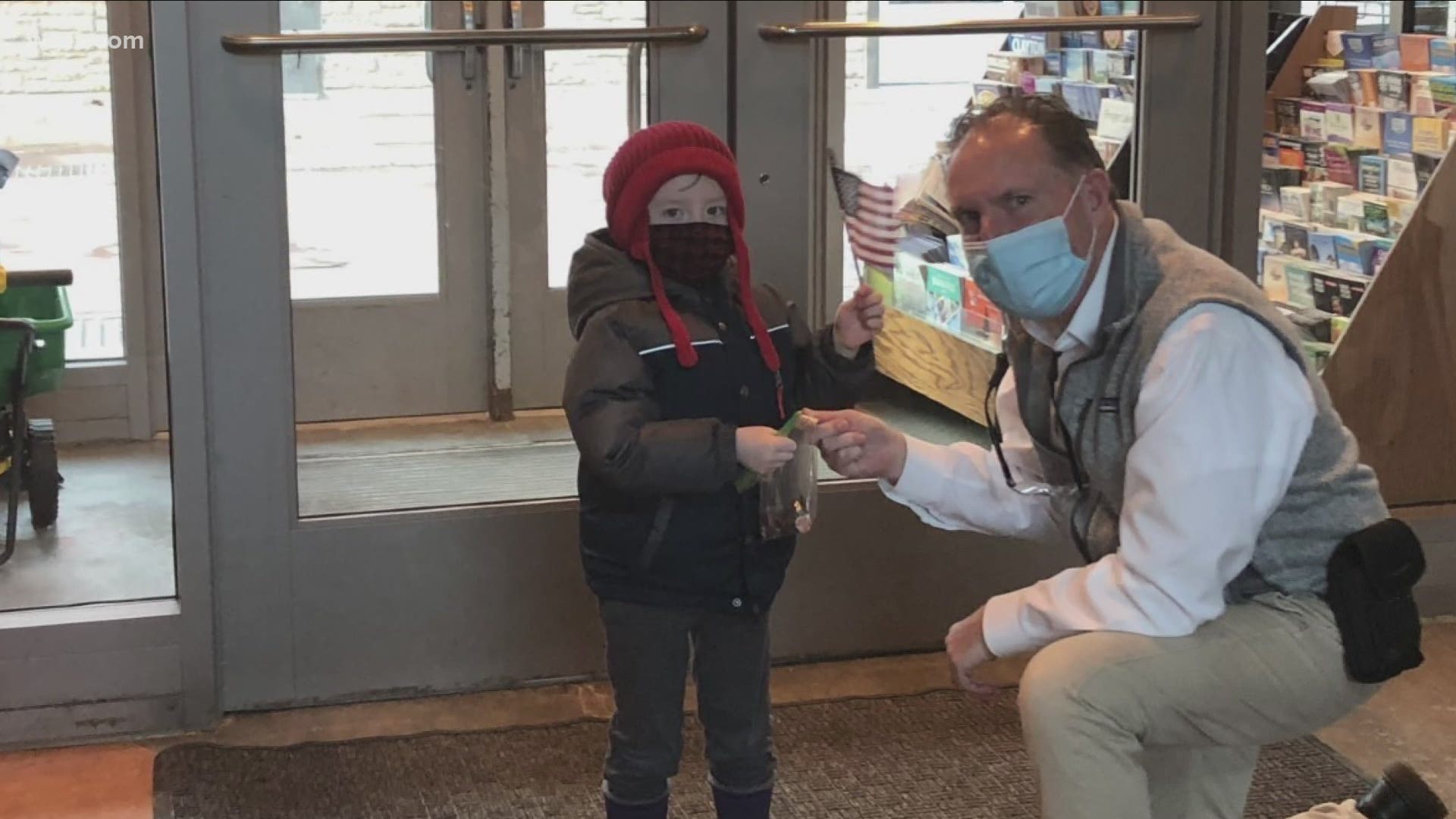 4 year old donates his piggy bank to USS The Sullivans ship