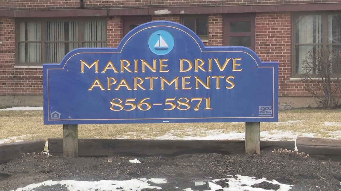 Residents weigh in on Marine Drive Apartment reconstruction - Vimarsana News