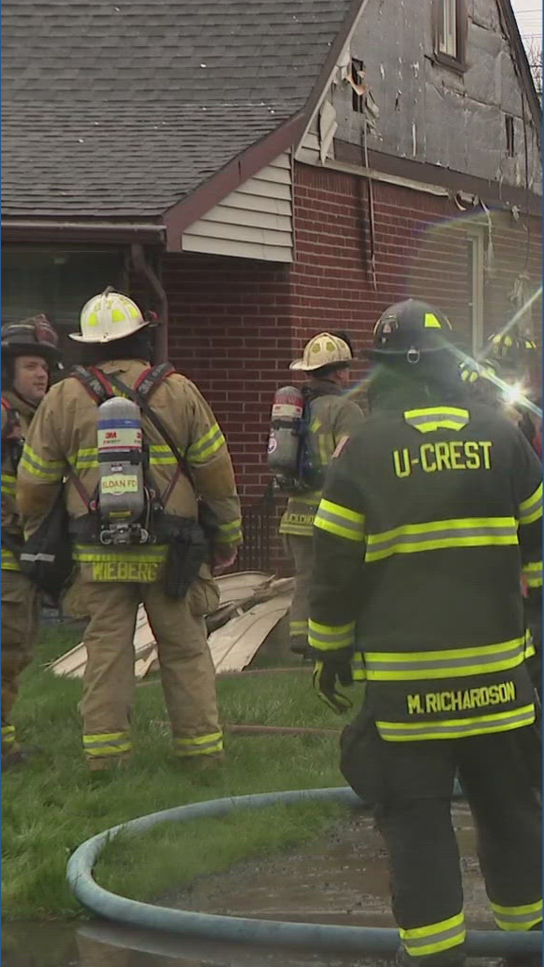 Garage fire spreads to home in Cheektowaga | wgrz.com