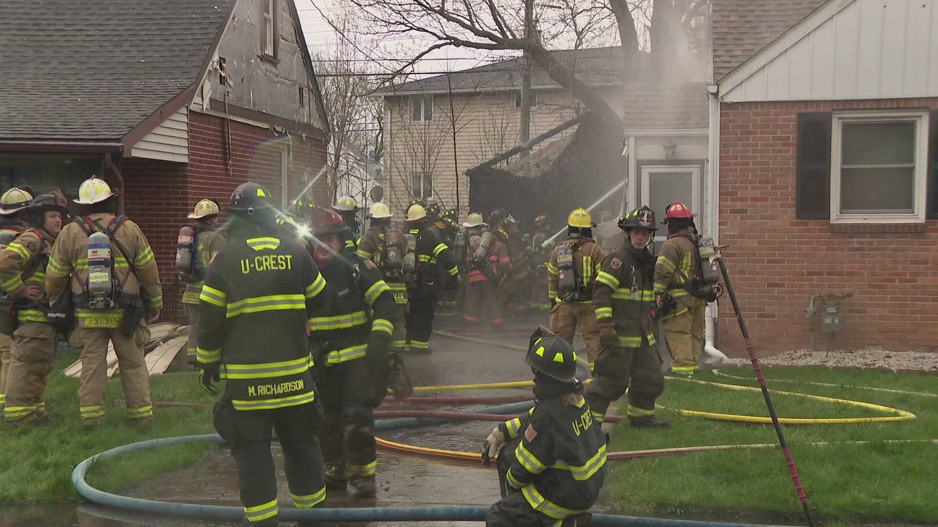 Garage fire spreads to home in Cheektowaga | wgrz.com