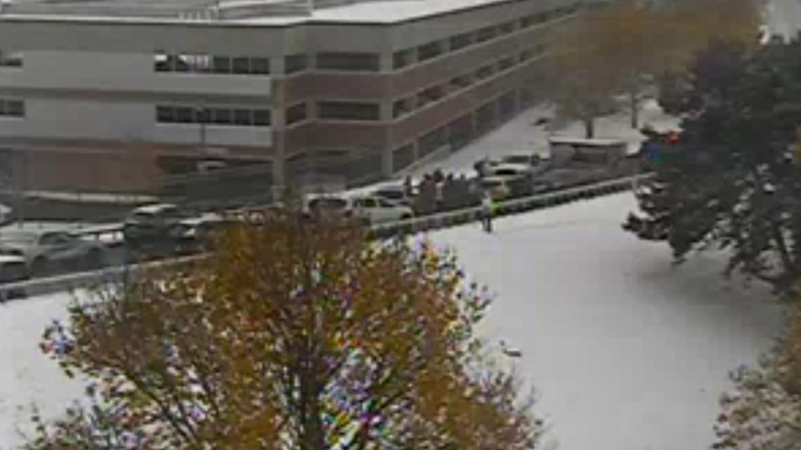 Multi-vehicle crash on 33 West ramp to Oak St. | wgrz.com