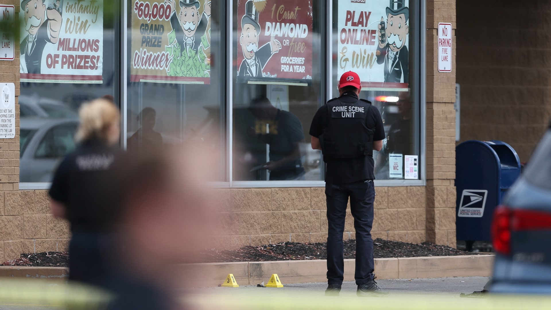 Witness recounts mass shooting scene at Tops Markets in Buffalo