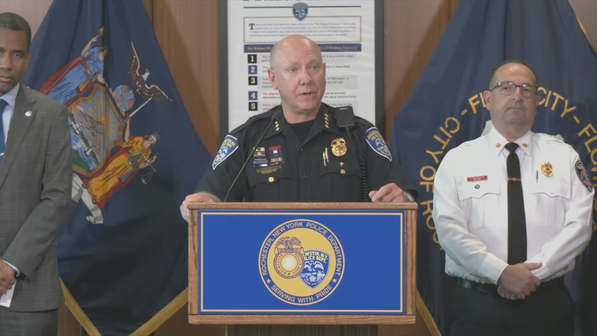 Three Rochester police officers shot, suspect dead | wgrz.com