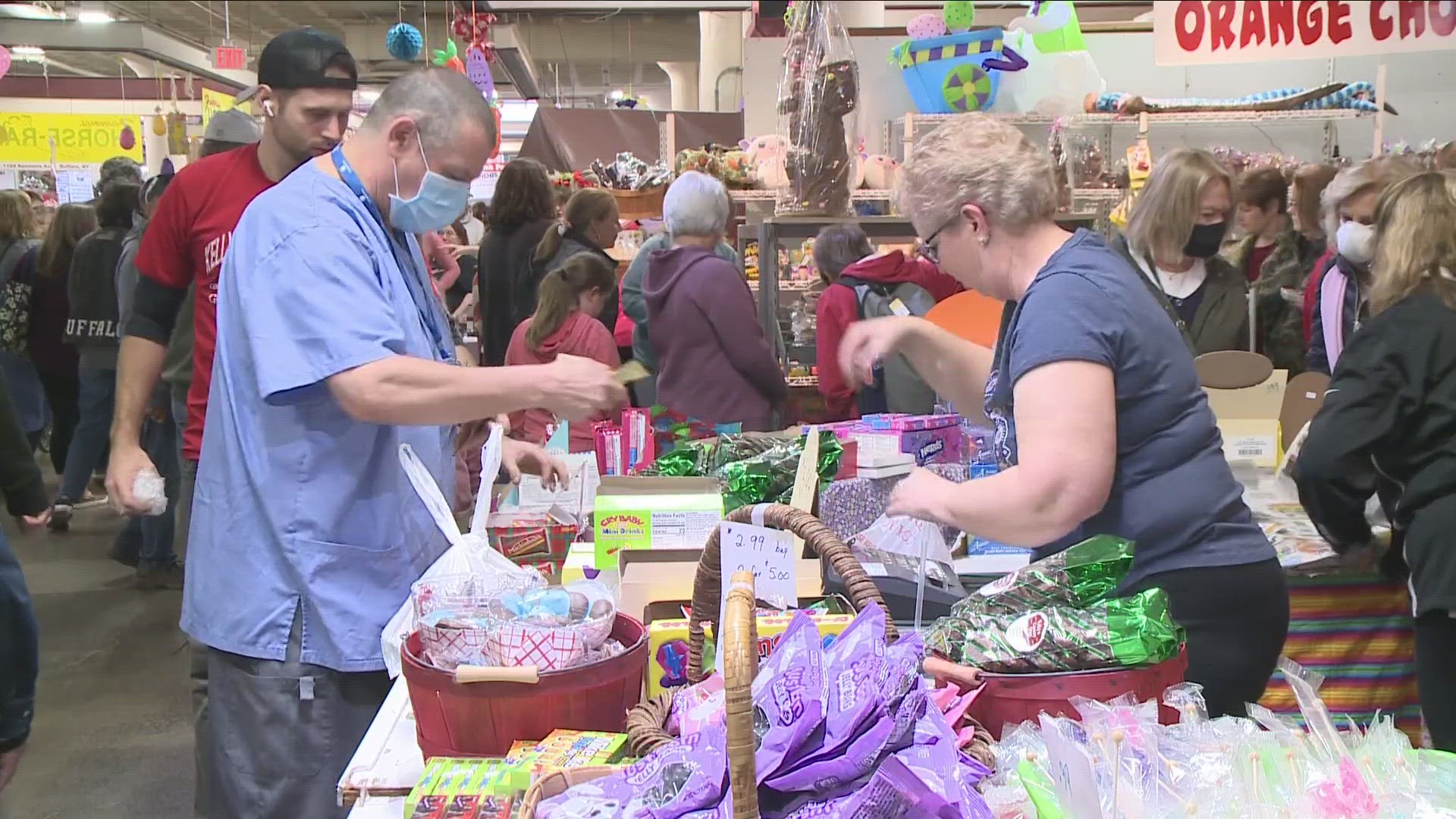 Kevin O'Neill visits the Broadway Market as they get ready for holiday shopping next week.