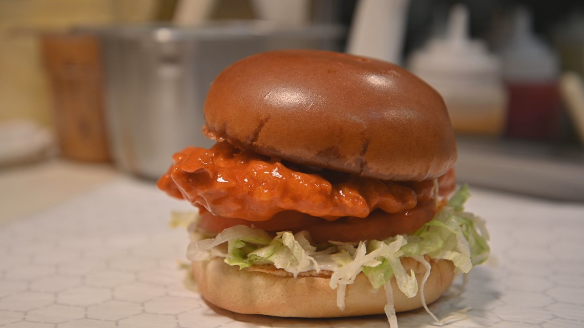 Out 2 Eat: Touring WNY's chicken sandwich scene - Vimarsana News