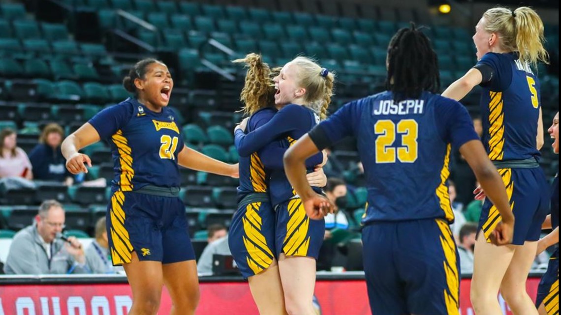 Split Decision Canisius Women Pull Off Upset Men Come Up Short At split-decision-canisius-women-pull-off-upset-men-come-up-short-at