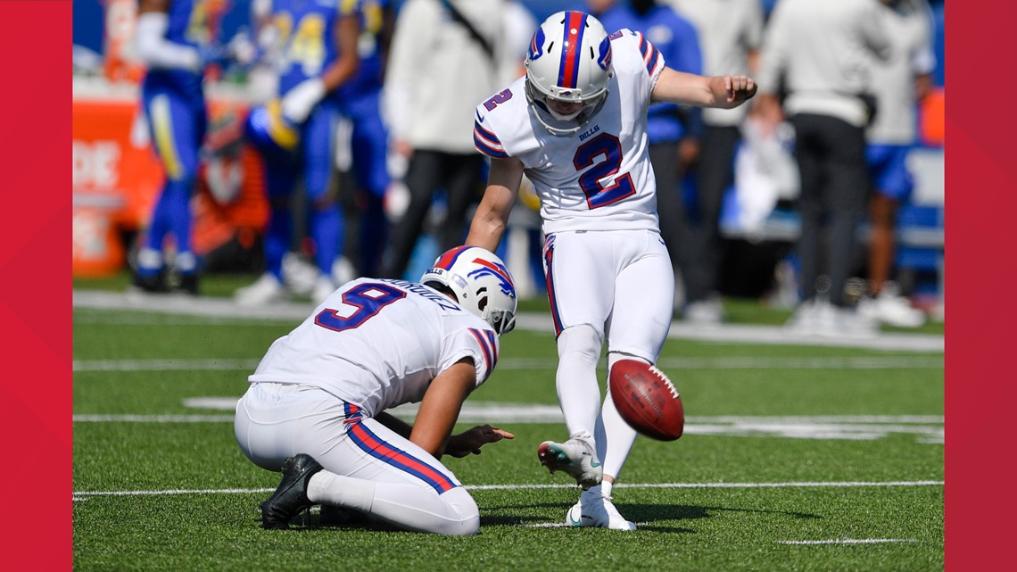 Buffalo Bills running back Devin Singletary (26) makes a cut during the  first half of an NFL football game against the Los Angeles Rams Sunday,  Sept. 27, 2020, in Orchard Park, N.Y. (