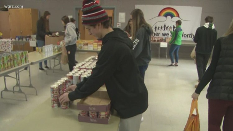 WNY's Great Kids: Williamsville East HS students celebrate Thanksgiving by giving back