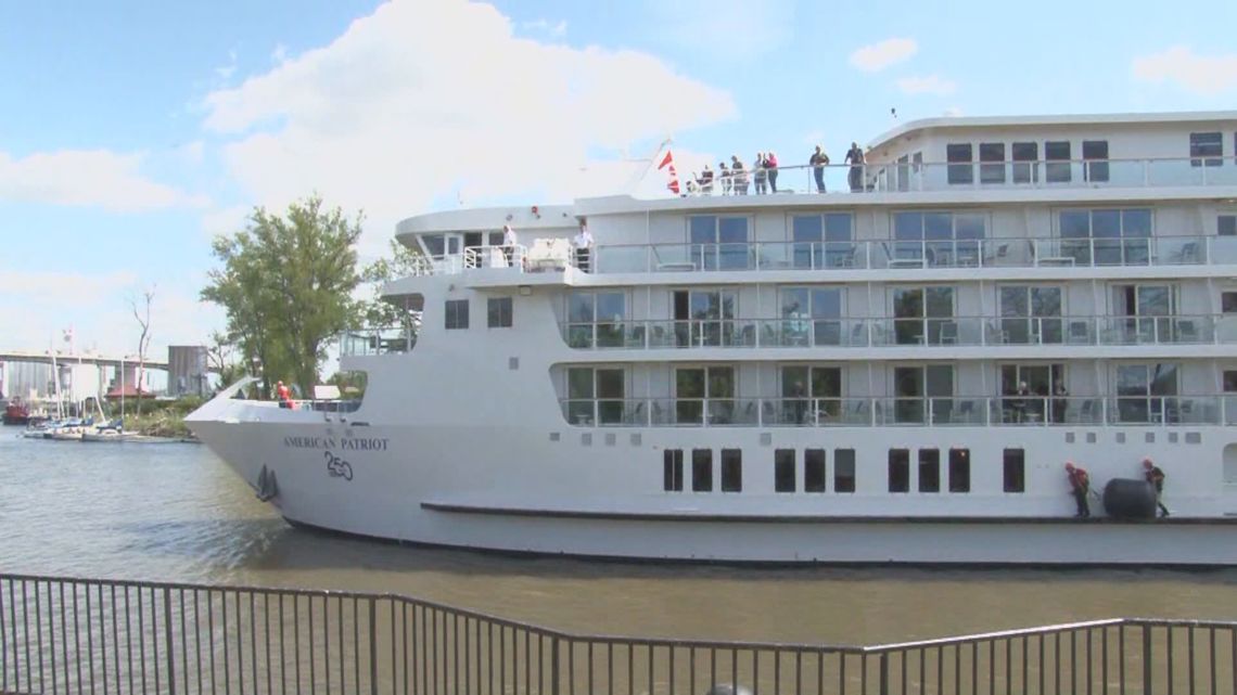 American Patriot cruise passengers discover Buffalo's Waterfront charm