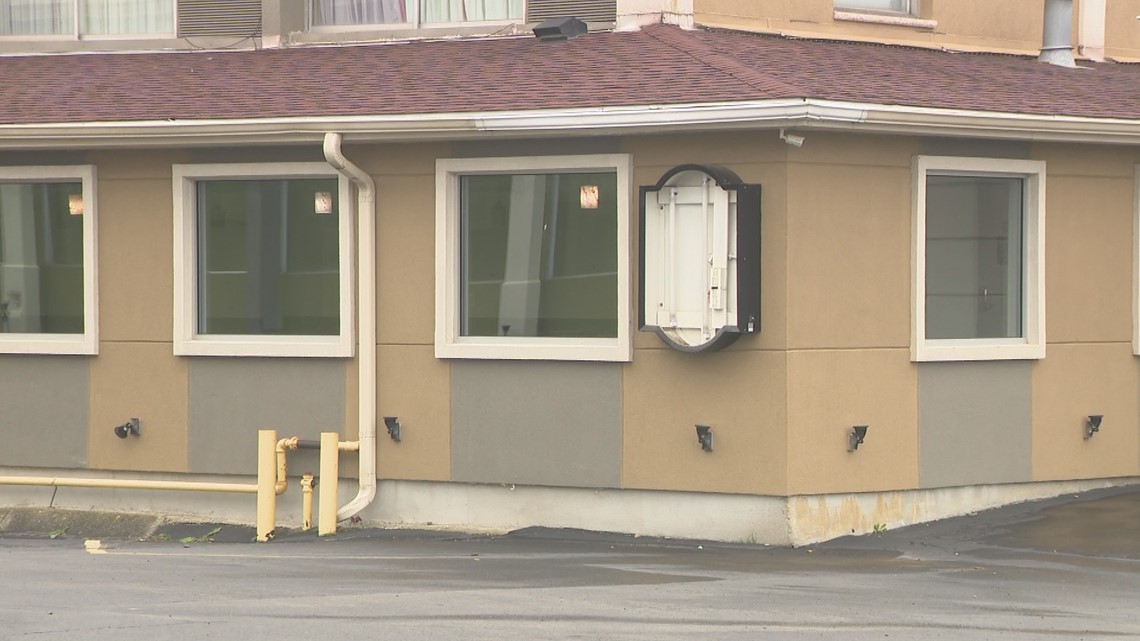Hamburg hotel guests | wgrz.com - Vimarsana News