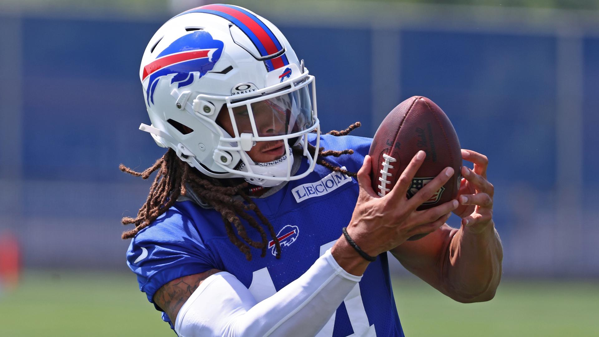 Wide receiver Chase Claypool signed a 1-year deal with the Bills earlier this month and is now hoping to rewrite his NFL story in Buffalo.