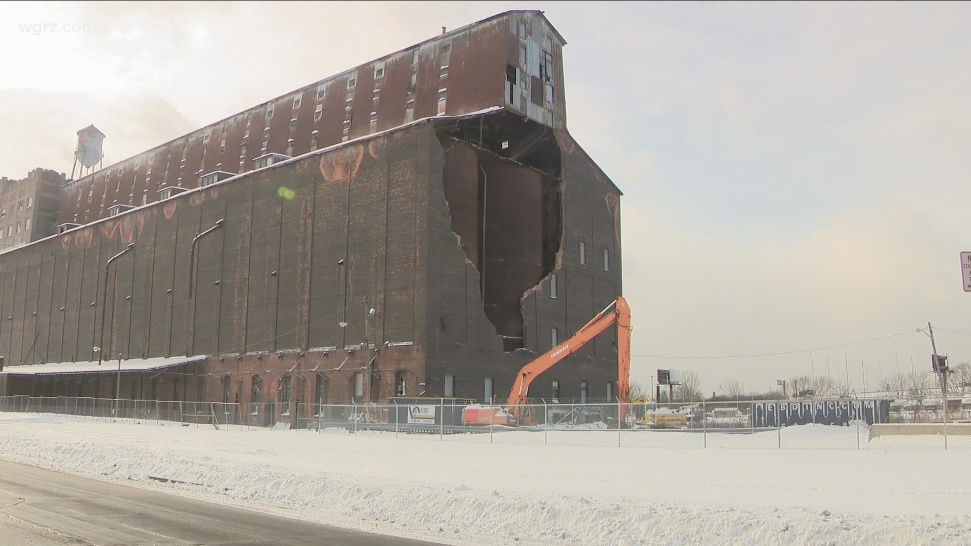 New developments for the Great Northern Grain Elevator keeps it standing, at least for now.