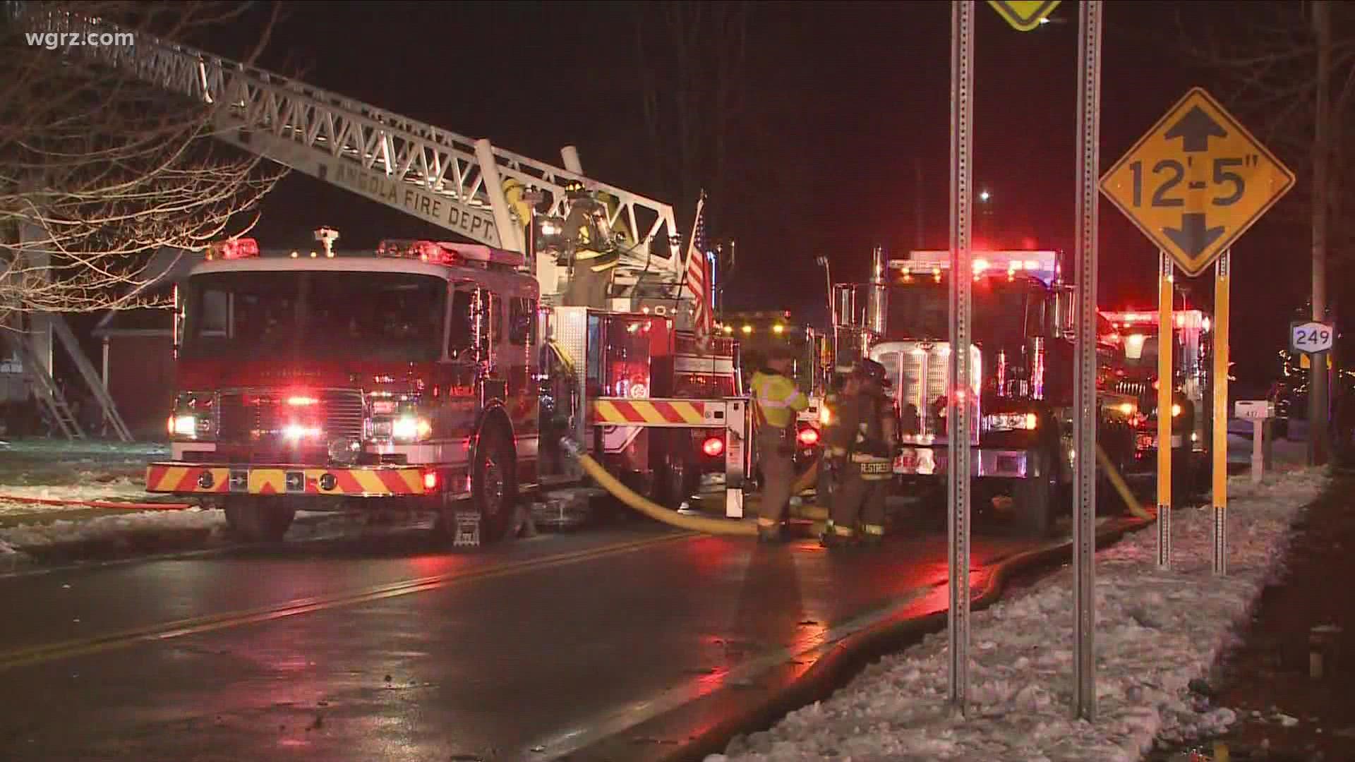 Fire destroys Farnham home