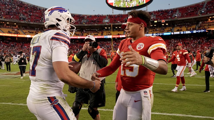 Buffalo Bills tight end Dawson Knox celebrates his touchdown reception  against the Kansas City Chiefs during an NFL football game Sunday, Oct. 16,  2022, in Kansas City, Mo. (AP Photo/Ed Zurga Stock