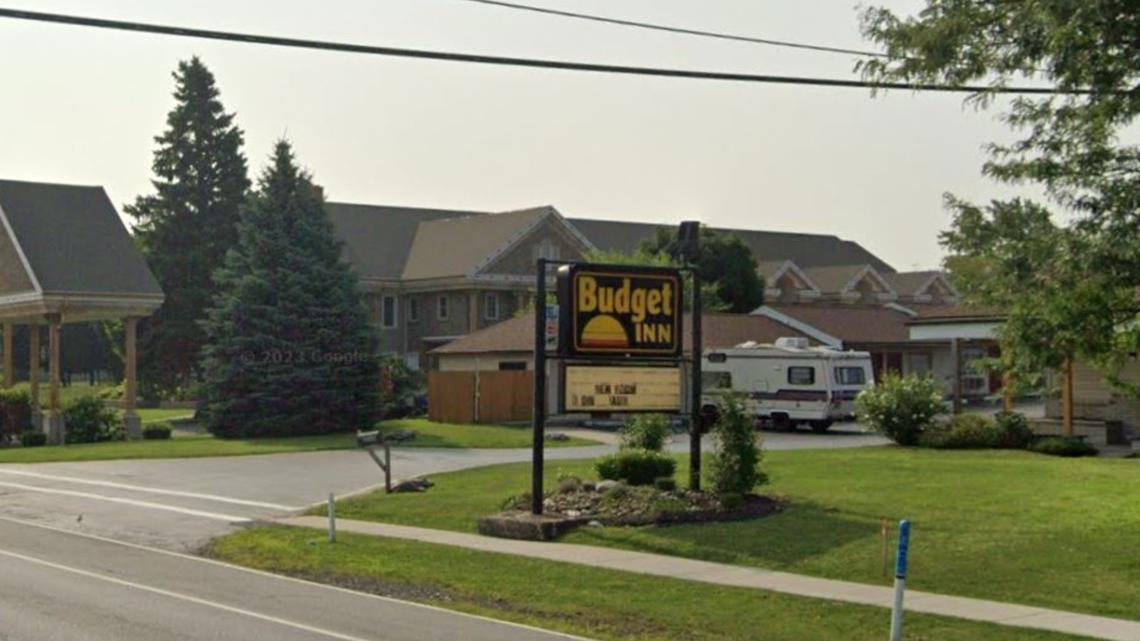 West Herr buys Clarence motel for $1.8M, plans demolition - Vimarsana News