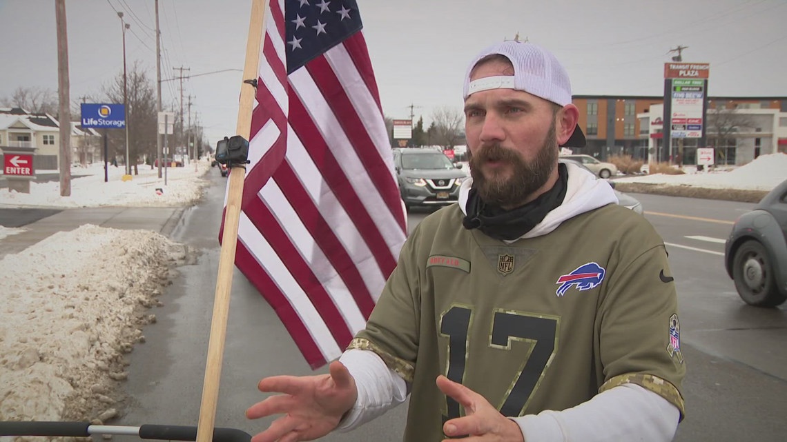 Runner crosses Western New York, shares message of unity along his journey across America