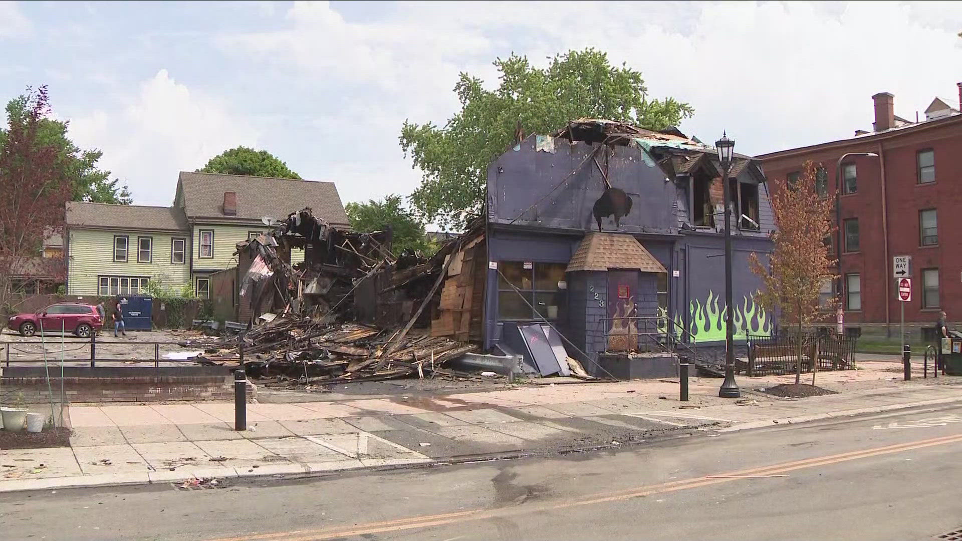 'Didn't believe it': Bar regulars mourn the loss of a Buffalo icon, The Old Pink