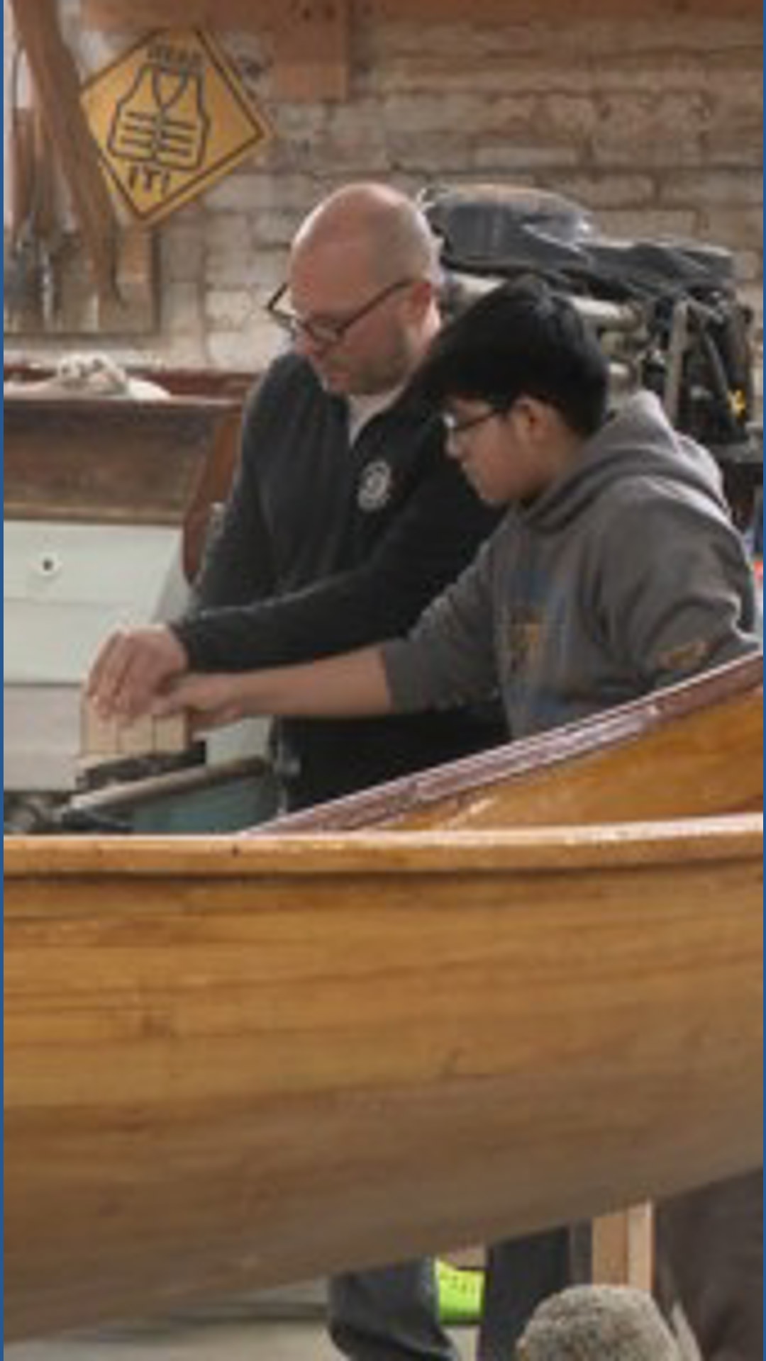 Students get crash course in boat building | wgrz.com
