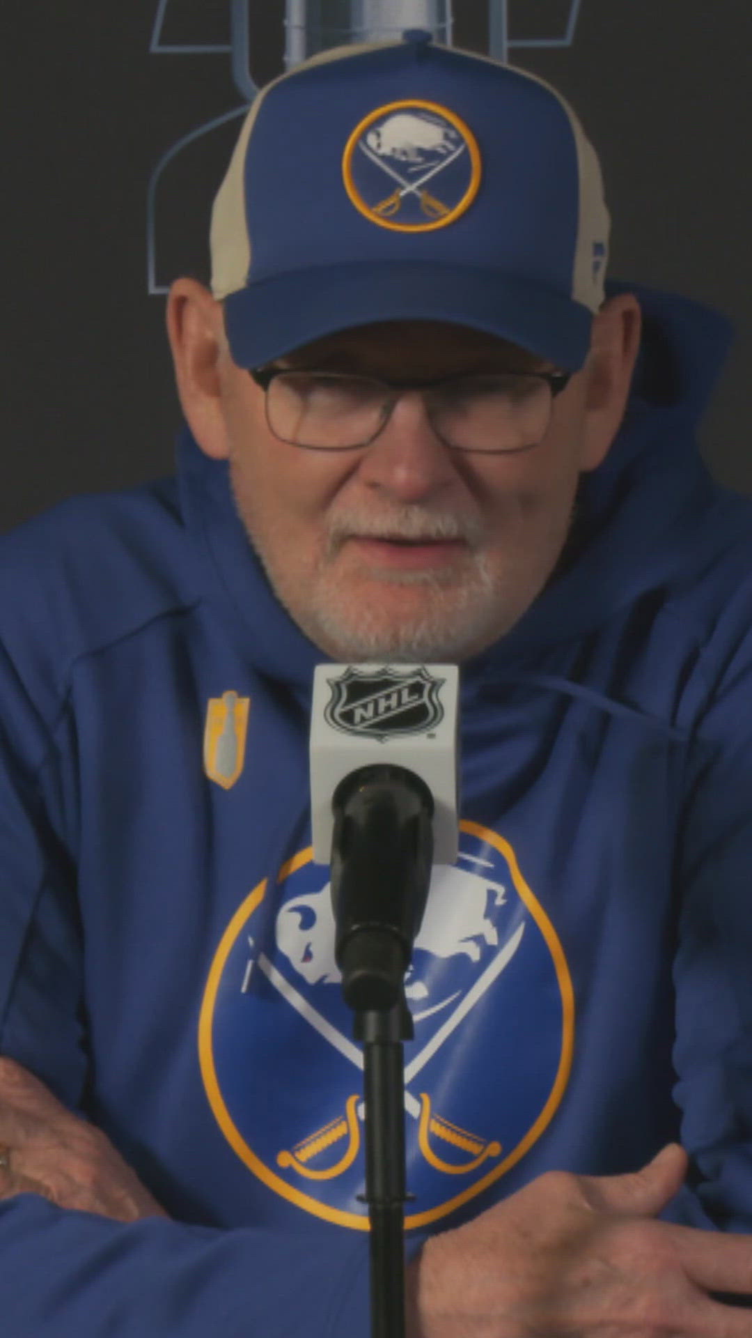Lindy Ruff on Sabres fans greeting team at airport after series win in ...