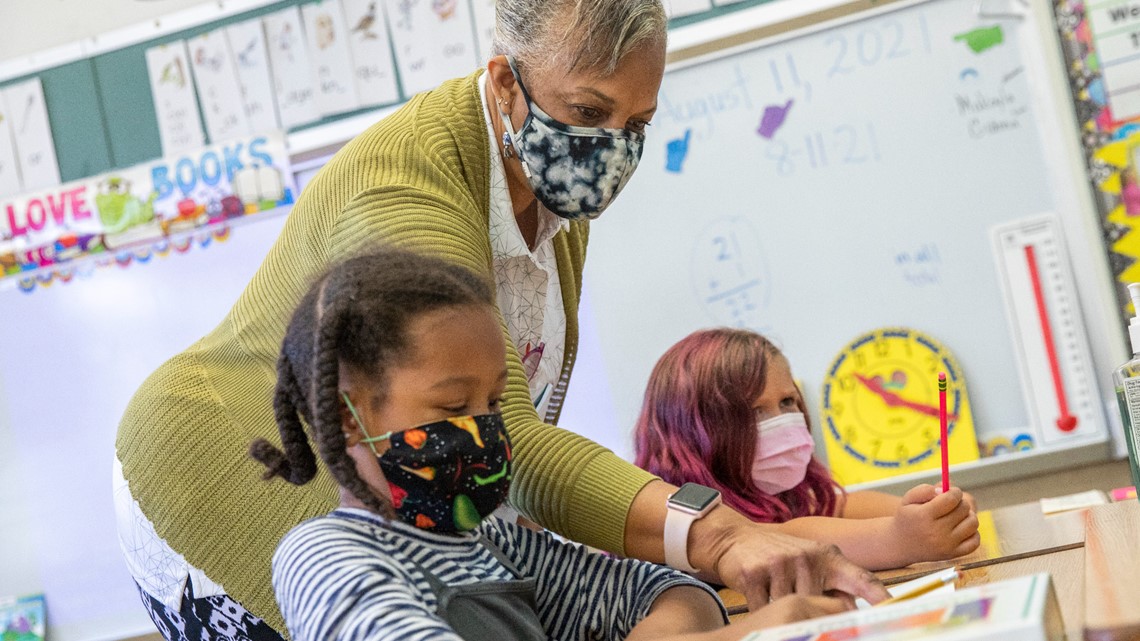 Mask mandate debate shuts down Clarence school board meeting - Vimarsana News