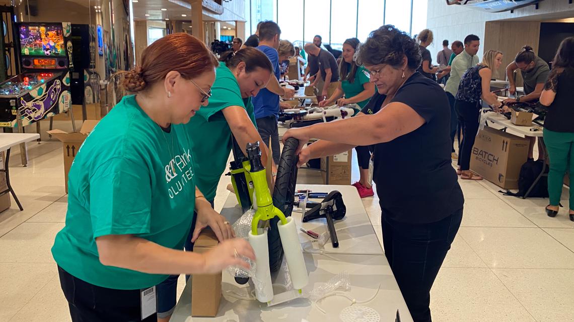 Buffalo Community Bike Build, honoring late M&T Bank President, provides wheels to kids - Vimarsana News
