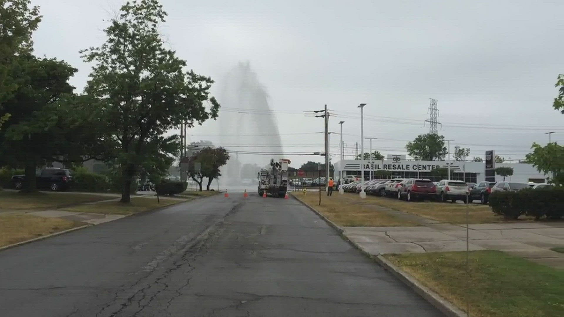 Water main break occurred on Monday around Noon at Sheridan Drive and Sunrise Blvd. in Amherst. Video was sent to us by a WGRZ viewer.