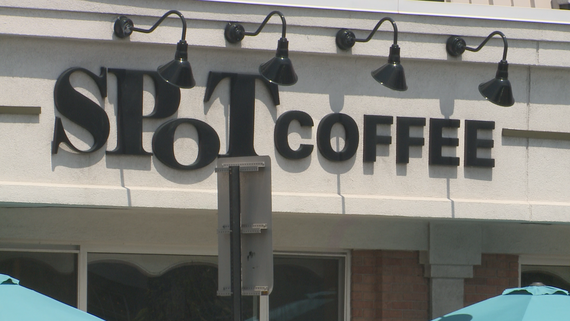 A Niagara Falls franchisee will become the first to serve alcohol at a Spot Coffee.